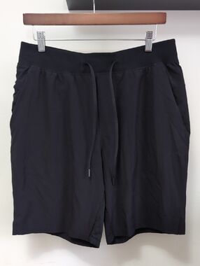 Men's Lululemon Shorts, Black, Size L